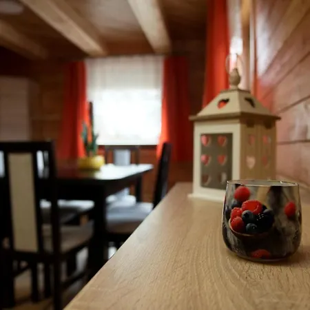 Nad Stawem Holiday home *