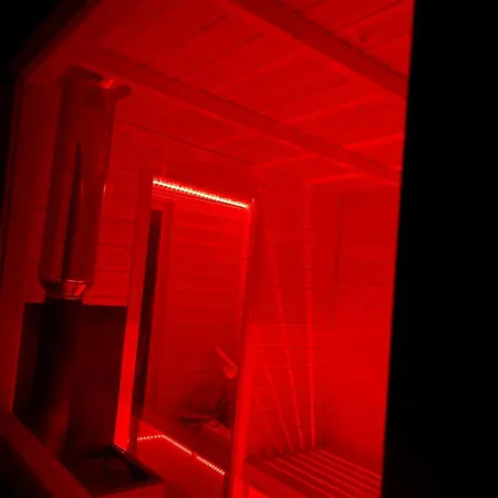 Nad Stawem Holiday home *